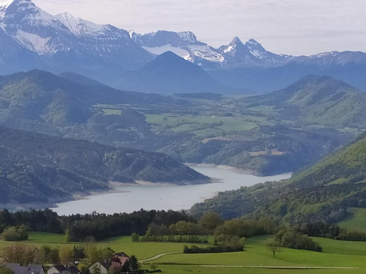 Gite De Charme : La Grange Au Lac Azur Treffort  Exteriér fotografie